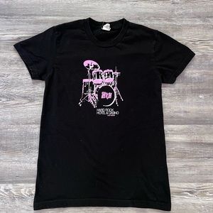 HARD ROCK HOTEL AND CASINO VEGAS black t-shirt- sz. Small